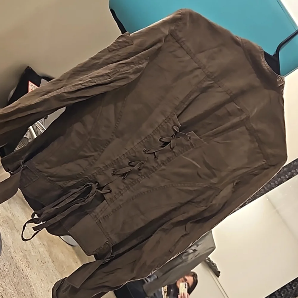 Medium Express Lightweight Jacket! - Picture 3 of 3